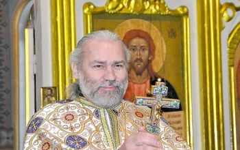 СМИ: Обвиняемый в насилии над детьми священник Стремский находится в больнице (18+)