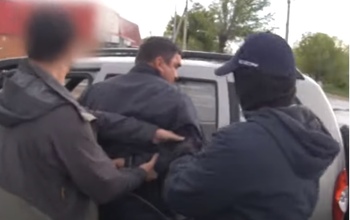 Полиция Оренбуржья опубликовала видео задержания главы Светлинского района