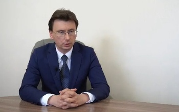 Министр образования Алексей Пахомов: отобрание детей у семьи из Тюльпанного - адекватная мера