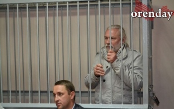 Обвиняемого в изнасиловании священника Стремского оставили под арестом (18+)