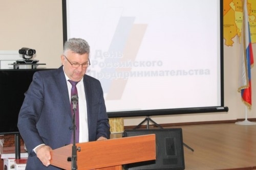 Главой Сакмарского района переизбран Валерий Востриков