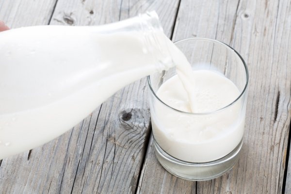 В Оренбуржье в торговые точки вновь могло попасть просроченное молоко