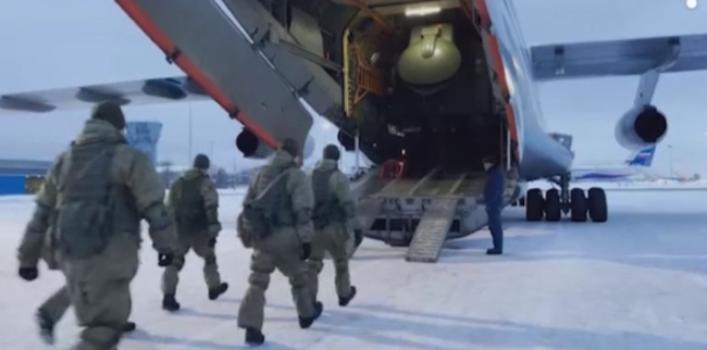 Российские военные начали прибывать в Казахстан