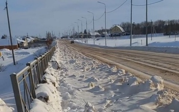 Устав ездить по ямам, жители Оренбуржья записали видеообращение Президенту