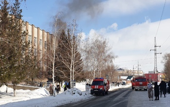 В Орске из здания МВД вырываются клубы черного дыма