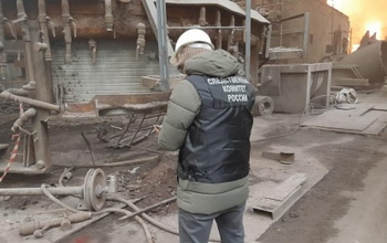 В Новотроицке на предприятии во время уборки территории погиб рабочий (18+)