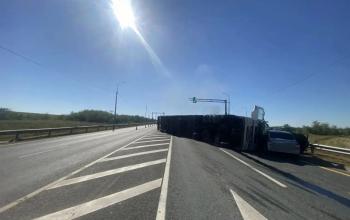 Под Оренбургом «Камаз» спровоцировал аварию с четырьмя авто