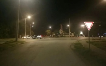 В Оренбурге на перекрестке столкнулись «Jetour» и ВАЗ: водитель госпитализирован