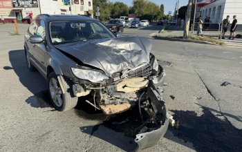 В Гае столкнулись Subaru и питбайк: пострадал 17-летний пассажир