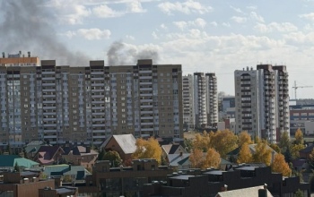 В Оренбурге на территории ТРЦ «КИТ» произошло возгорание утеплителя