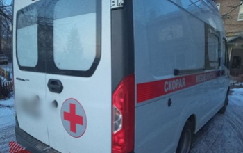 В Новотроицке пенсионер серьезно пострадал, упав возле дома