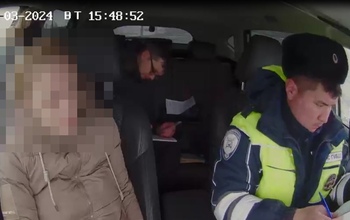 Не прокатило: в Новоорском районе автоледи предоставила полицейским поддельные права
