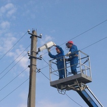 Оренбургские школьники возвращаются после второй смены домой по кромешной тьме