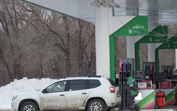 Оренбуржцы жалуются на дорогое дизтопливо