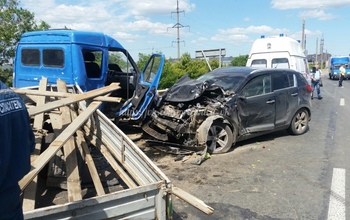 В Оренбурге Газель столкнулась с Kia Sportage
