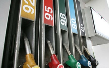 В Оренбурге продолжает дорожать бензин