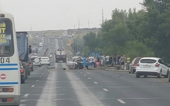 На выезде из Оренбурга образовалась пробка из-за ДТП