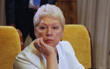 Оренбургские родители ждут ответа от нового министра