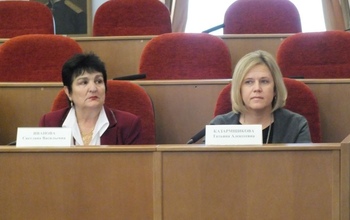 Парламент Оренбуржья стал женственнее и моложе