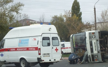 Пострадавших в ДТП оренбуржцев развозили в больницы частным транспортом