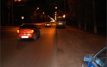 В Оренбурге в очередном ЧП с участием автобуса пострадала девушка