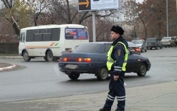 Орчанина арестовали на двое суток за отказ показать боковые стекла автомобиля
