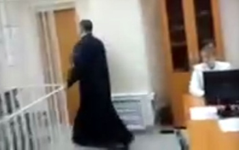  В Медногорском округе судья покинул зал из-за объявленного перерыва