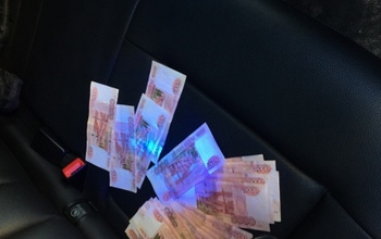  СК задержал в Орске судебного пристава при получении взятки