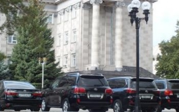  Оренбургские чиновники получают больше коллег из других регионов