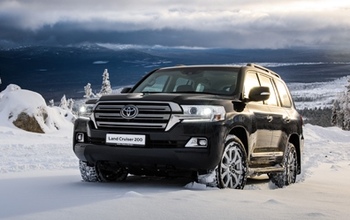  Трое оренбуржцев пытались угнать Toyota Land Cruiser