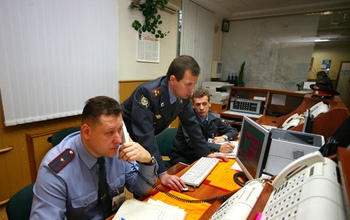 Оренбуржцу вернули деньги, золотой перстень и телефон 