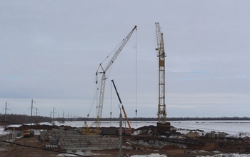 Под Оренбургом погибла крановщица