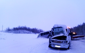 В Шарлыкском районе столкнулись два автобуса с 32 пассажирами