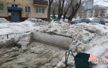 Глава Оренбурга дал коммунальщикам двое суток на очистку проблемных дворов от снега