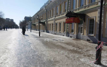 На главной улице Оренбурга можно кататься на коньках