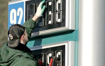 В Оренбурге за неделю бензин подорожал на 20 копеек