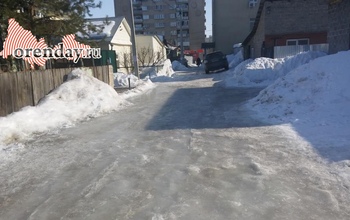 Лед сковал оренбургские тротуары 