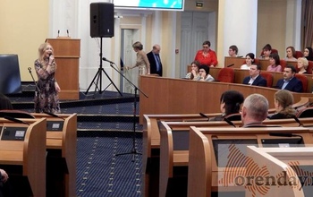 На обед оренбургских чиновников потчевали вокалом