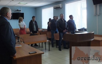 В Оренбурге сбытчикам паленого алкоголя вынесли приговор 