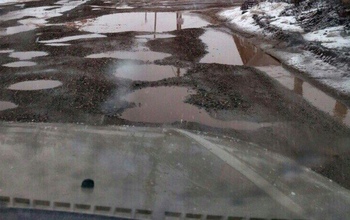 Под Оренбургом жители Заречья жалуются на отсутствие хороших дорог 