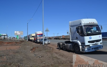 Оренбургские дальнобойщики продолжают бастовать против «Платона»