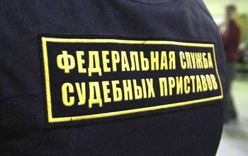 Оренбургские приставы забрали деньги у шестилетнего ребенка-сироты 