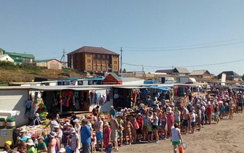 У входных групп «Соль-Илецк-курорта» выстраиваются очереди до ста метров