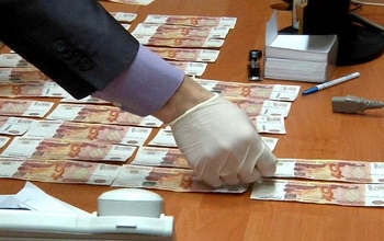 Взятку в 5 000 000 рублей для оренбургского «Захарченко» ксерокопировали два часа
