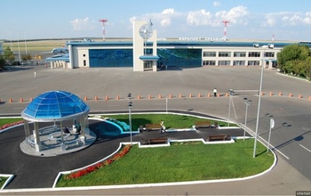На платной парковке в аэропорту оренбурженке разбили авто