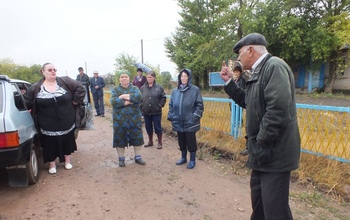 Жители поселка Загорский больше года борются за свои паи и акции