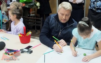 Николай Басков признался юным оренбуржцам, что в школе был двоечником