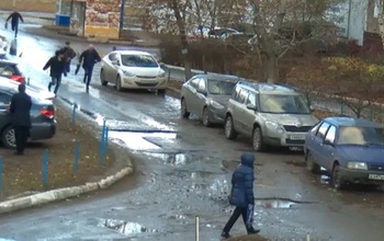 В Оренбурге прохожие задержали преступника