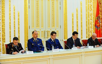 Сергей Зайцев призвал оренбургских чиновников и правоохранителей активно сотрудничать