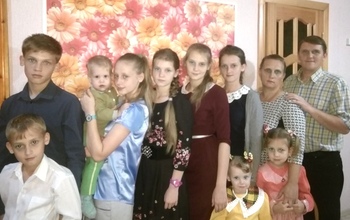 Рекорд оренбургской матери: в декрете 17 лет